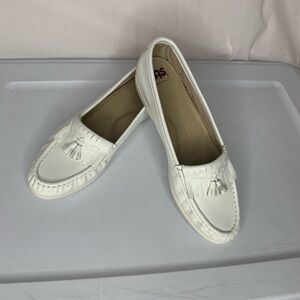 SAS women’s shoes size8.5M tasseled loafers